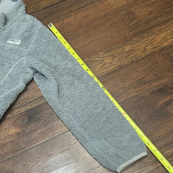 Magellan Outdoors Junior Girls Soft Fuzzy Gray Jacket - Picture 9 of 11
